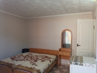 Гостевой дом «Уютный дворик» - номер Стандартный 2-х местный+1 с беседкой фото