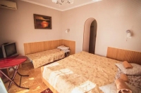 Частный дом «Кипарис» - номер Эконом 2-х местный № 10, 11 фото 2