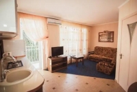 Частный дом «Кипарис» - номер Полулюкс двухкомнатный с кухней № 6