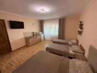 Гостевой дом «Прохлада» - номер Семейный фото 2