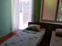 Гостевой дом «Уютный дворик» - номер Стандартный 2-х местный с беседкой фото 2