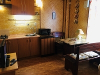 Гостевой дом «Дина» - номер 2Х-комнатный с кухней и двориком