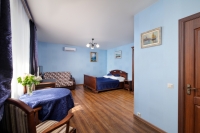 Частный дом «Южный» - номер Семейный с видом на море